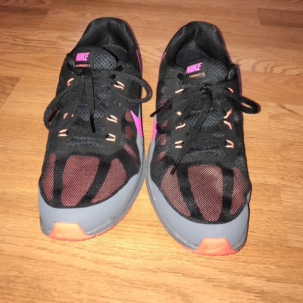Nike Max Dynasty 2 Sneakers